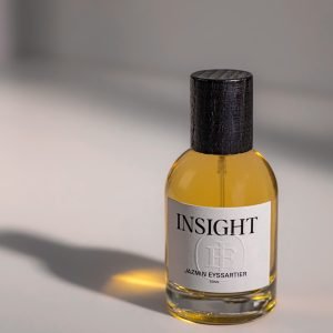 <strong>Jazmin Eyssartier</strong><br> Perfume Botánico Inspira