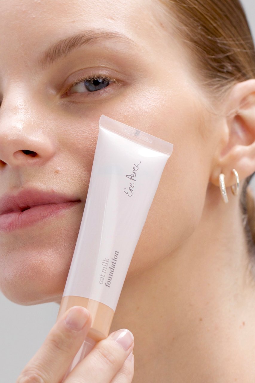 <strong>ERE PEREZ</strong><br> Base de Maquillaje - Imagen 3