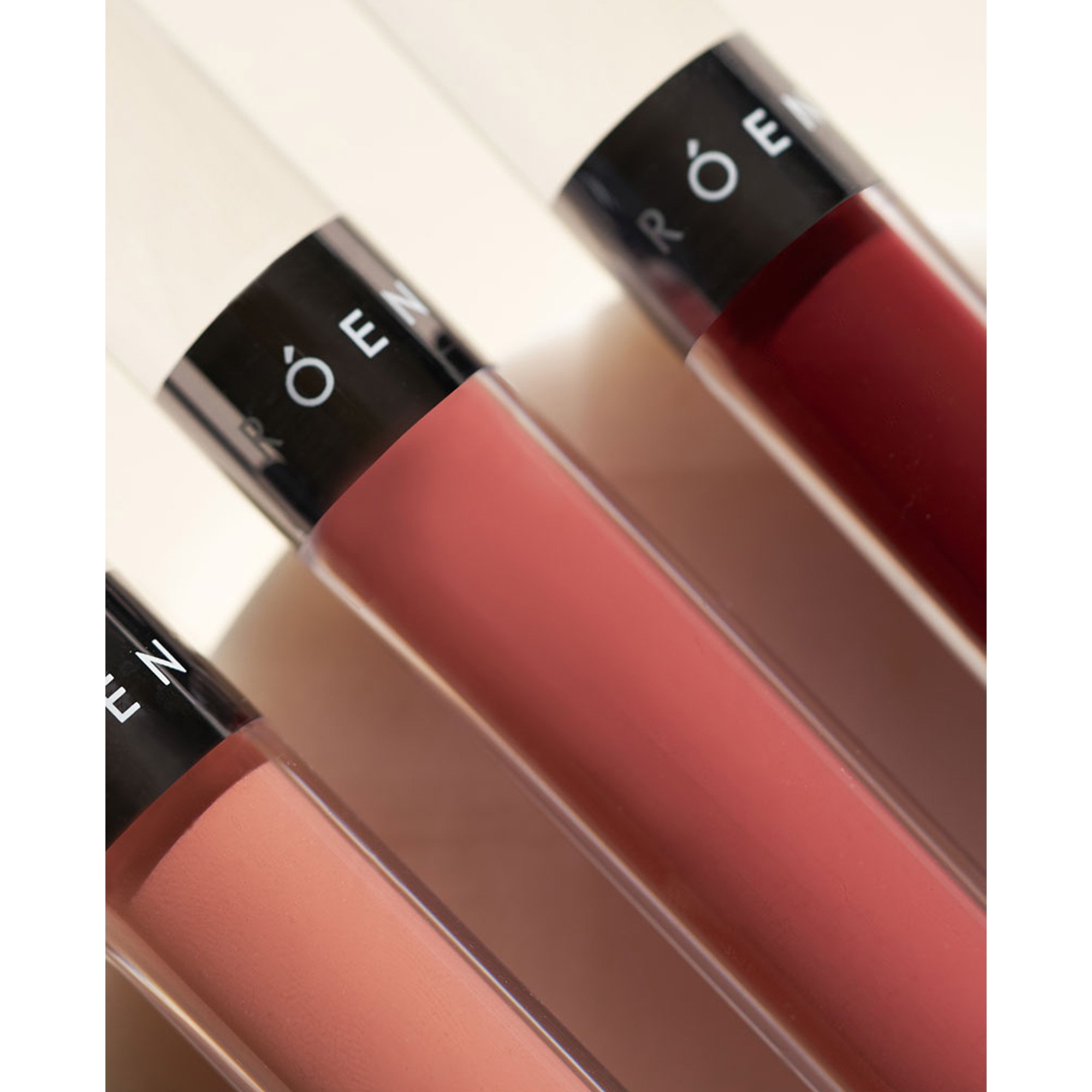 <strong>ROEN</strong><br> Kiss My Liquid Lip Balm - Imagen 2